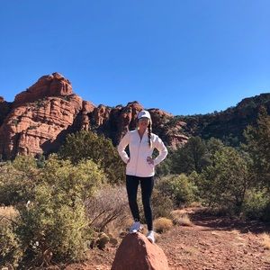 Meet your Posher, Alexis